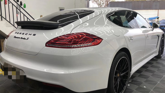 Ultra Gloss Light Ivory Vinyl Wrap Odporność na ciepło 140gsm Odporna na zarysowania folia samochodowa