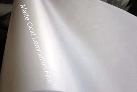 Mocna przyczepność Zimna miękka w dotyku matowa rolka folii do laminowania 1,2 mm